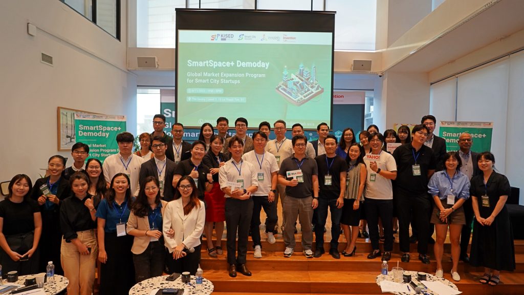 10명의 한국 스타트업 대표, 베트남 투자자에게 스마트 시티 솔루션을 선보이다.